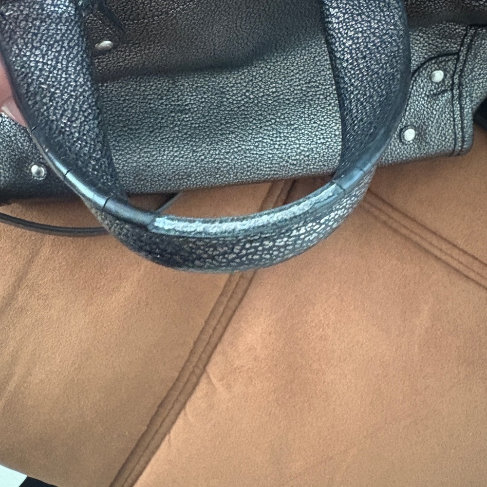 Metallic silver coach small Handbag - Picture 5 of 7